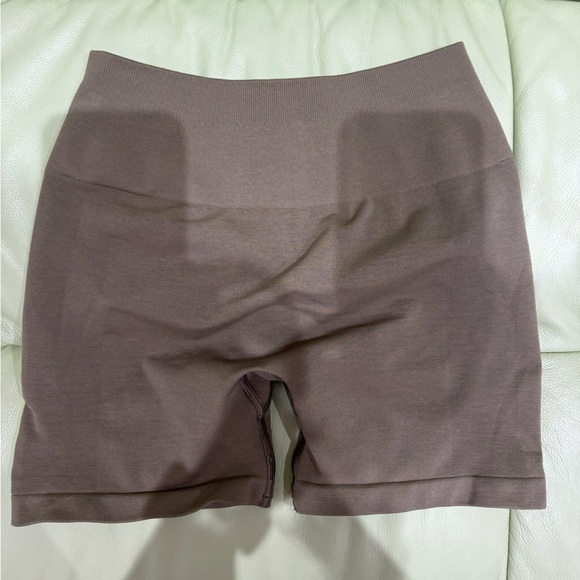 4.5” Amplify Shorts - Picture 3 of 3